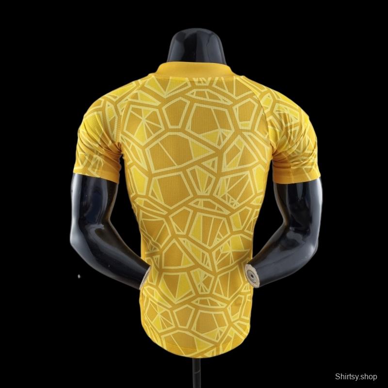 Player Version 22/23 Manchester United Yellow Goalkeeper